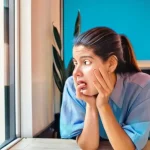 Как распознать и преодолеть «синдром тревожного свободного времени» для улучшения психического здоровья и физического благополучия.