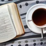 Как создать утренний ритуал, который гармонично объединяет сон, физическую активность и умиротворение для эффективного старта дня.