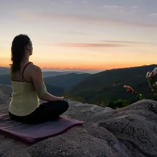 Как создать личный ритуал утренней медитации для продуктивного дня и гармонии с собой.