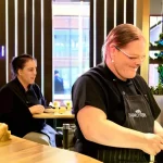 История успеха из мира кулинарии: как шеф-повар с инвалидностью создал инклюзивную ресторанную культуру.