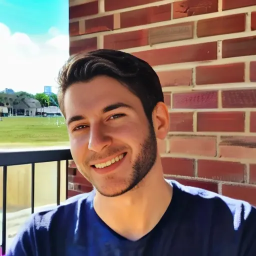 Интервью с неудавшимся стартапером, который находит успех в помощи другим избежать его ошибок.