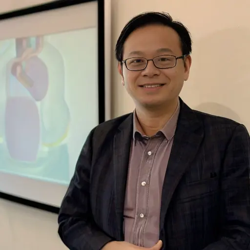 История визуального рассказчика: как художник-программист стал лидером инновационных проектов в сфере искусства