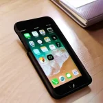 Обзор нестандартных аксессуаров для смартфонов, которые повышают продуктивность и улучшают повседневную жизнь.