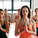 Влияние дыхательных техник на эмоциональное состояние: как управлять стрессом и повышать уровень осознанности в практиках йоги.